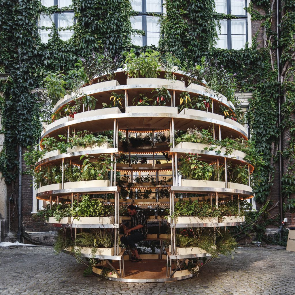 Grownmore-modularna-bašta-kao-deo-urbanog-mobilijara-gradova-budućnosti